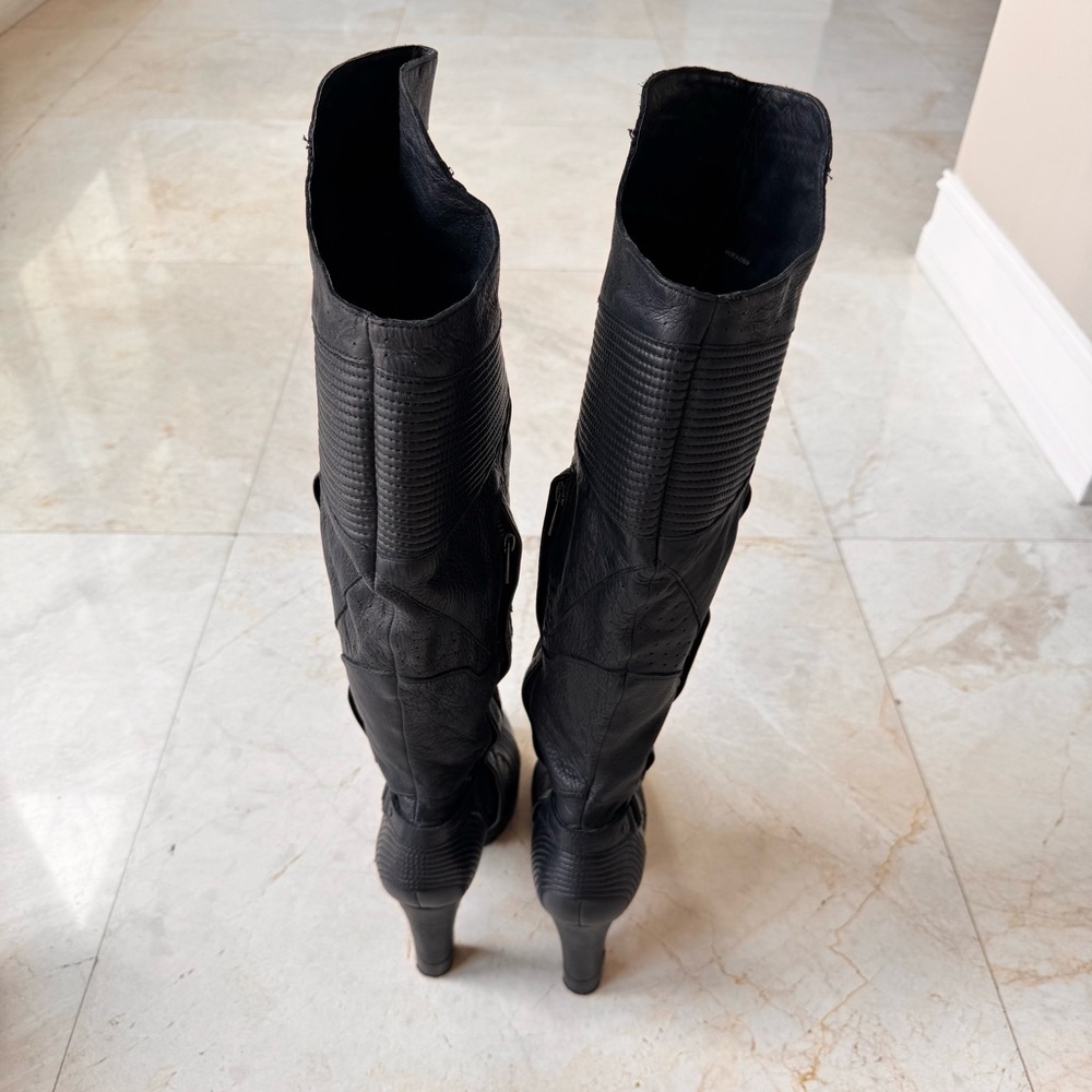 Dolce Vita Black Heeled Boots - Picture 6 of 11